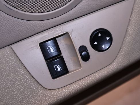Used 2007 BMW Z4 3.0i RWD image 11