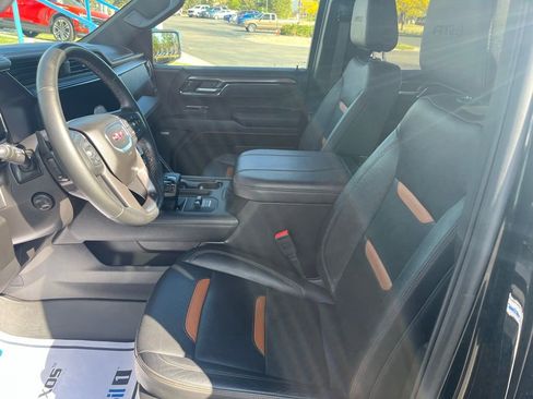 Used 2025 GMC Sierra 1500 AT4 w/ AT4 Premium Package image 7
