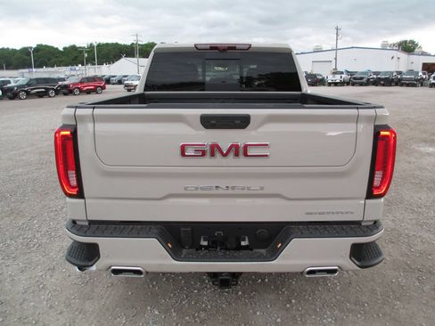 New 2026 GMC Sierra 1500 Denali w/ Denali Reserve Package AWD/4WD image 7