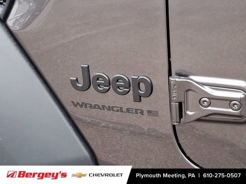 Used 2024 Jeep Wrangler Sport S image 33