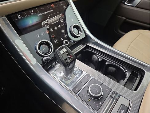 Used 2019 Land Rover Range Rover Sport Supercharged image 28