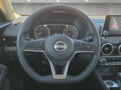 Used 2024 Nissan Sentra SV FWD image 21