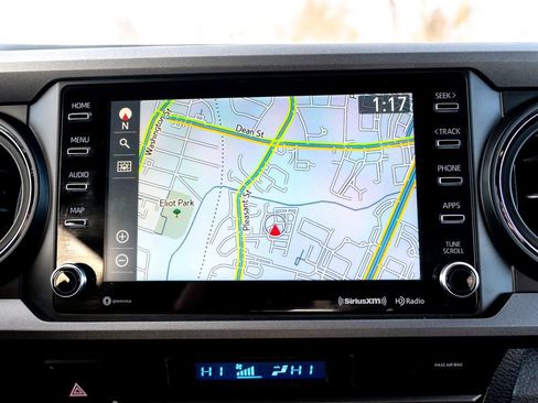 Used 2023 Toyota Tacoma TRD Off-Road image 24