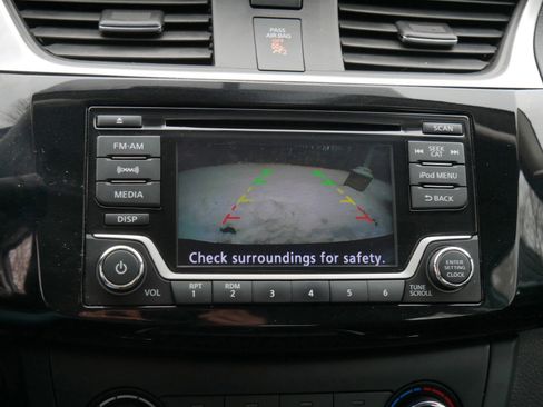 Used 2017 Nissan Sentra SV image 20