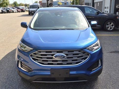 Used 2021 Ford Edge SEL w/ Convenience Package image 3