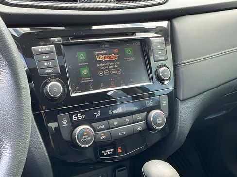 Used 2020 Nissan Rogue SL w/ Premium Package FWD image 34