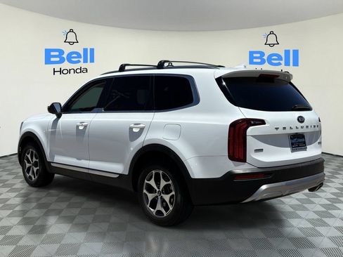 Used 2020 Kia Telluride EX AWD/4WD image 3