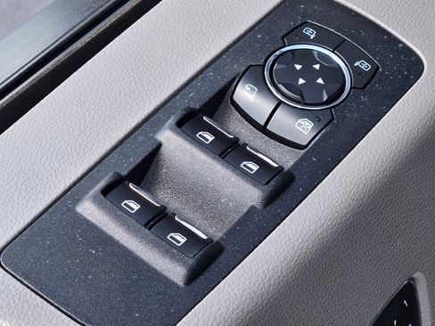 Used 2019 Ford F150 Lariat AWD/4WD image 24