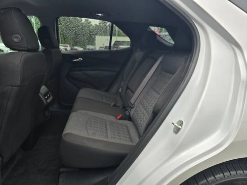 Used 2024 Chevrolet Equinox LT FWD image 25
