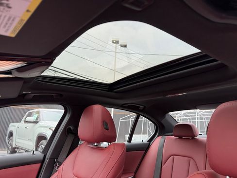 Used 2022 BMW 330i xDrive Sedan w/ Convenience Package image 35