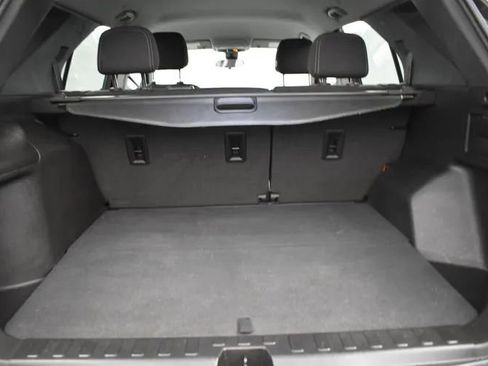 Used 2022 Chevrolet Equinox LT FWD image 16