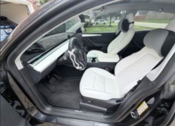 Used 2025 Tesla Model Y Long Range AWD/4WD image 2