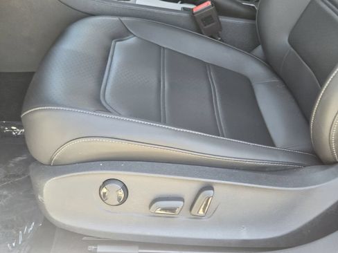 Used 2020 Volkswagen Passat 2.0T SE FWD image 31