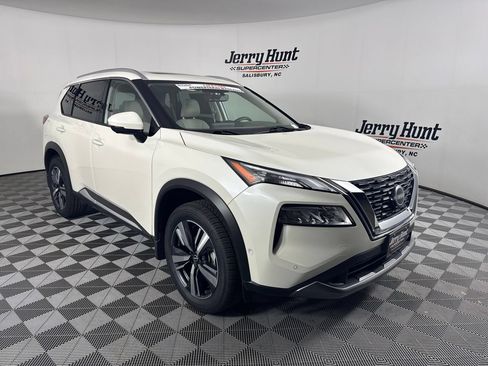 Used 2023 Nissan Rogue SL w/ SL Premium Package AWD/4WD image 5