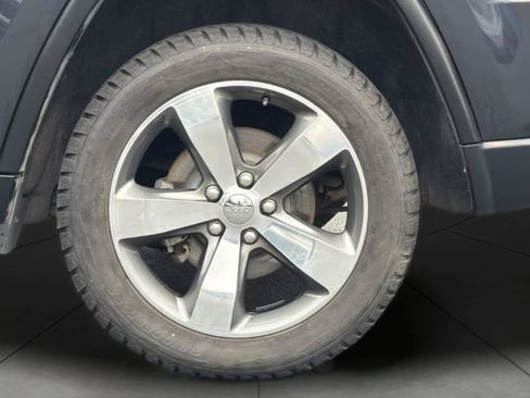 Used 2015 Jeep Grand Cherokee Limited w/ Luxury Group II image 11