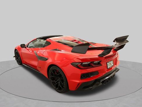 Used 2025 Chevrolet Corvette ZR1 w/ ZR1 Carbon Fiber Aero Package RWD image 7
