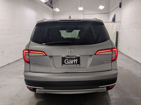Used 2019 Honda Pilot Touring image 8