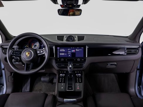 Certified 2023 Porsche Macan S w/ Premium Package Plus image 18