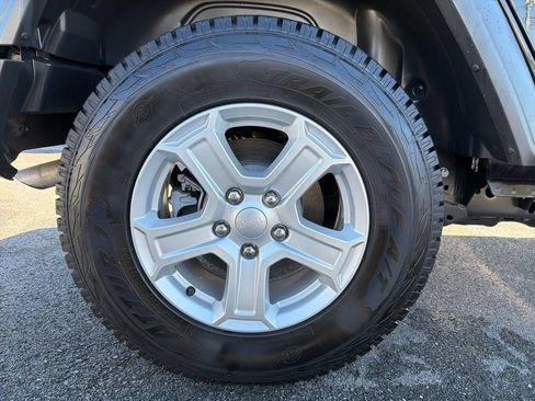 Used 2019 Jeep Wrangler Unlimited Sport S AWD/4WD image 12