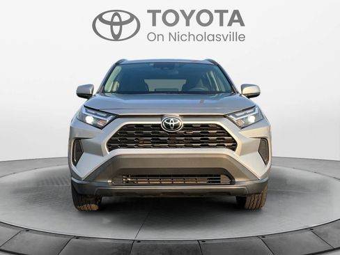 Used 2023 Toyota RAV4 XLE w/ Convenience Package AWD/4WD image 8