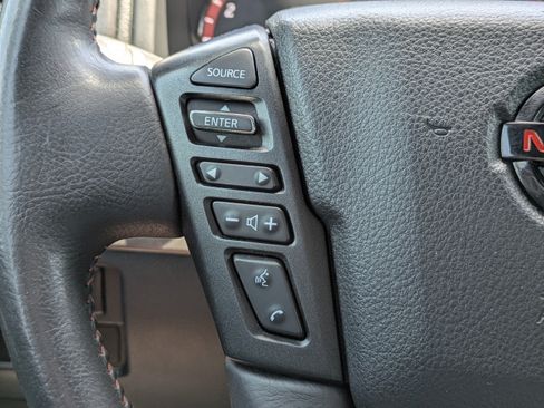 Used 2021 Nissan Titan PRO-4X w/ Pro-4x Convenience Package AWD/4WD image 26