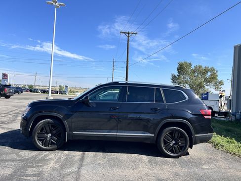 Used 2018 Volkswagen Atlas SEL Premium AWD/4WD image 2