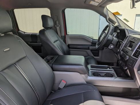 Used 2016 Ford F150 XLT RWD image 3