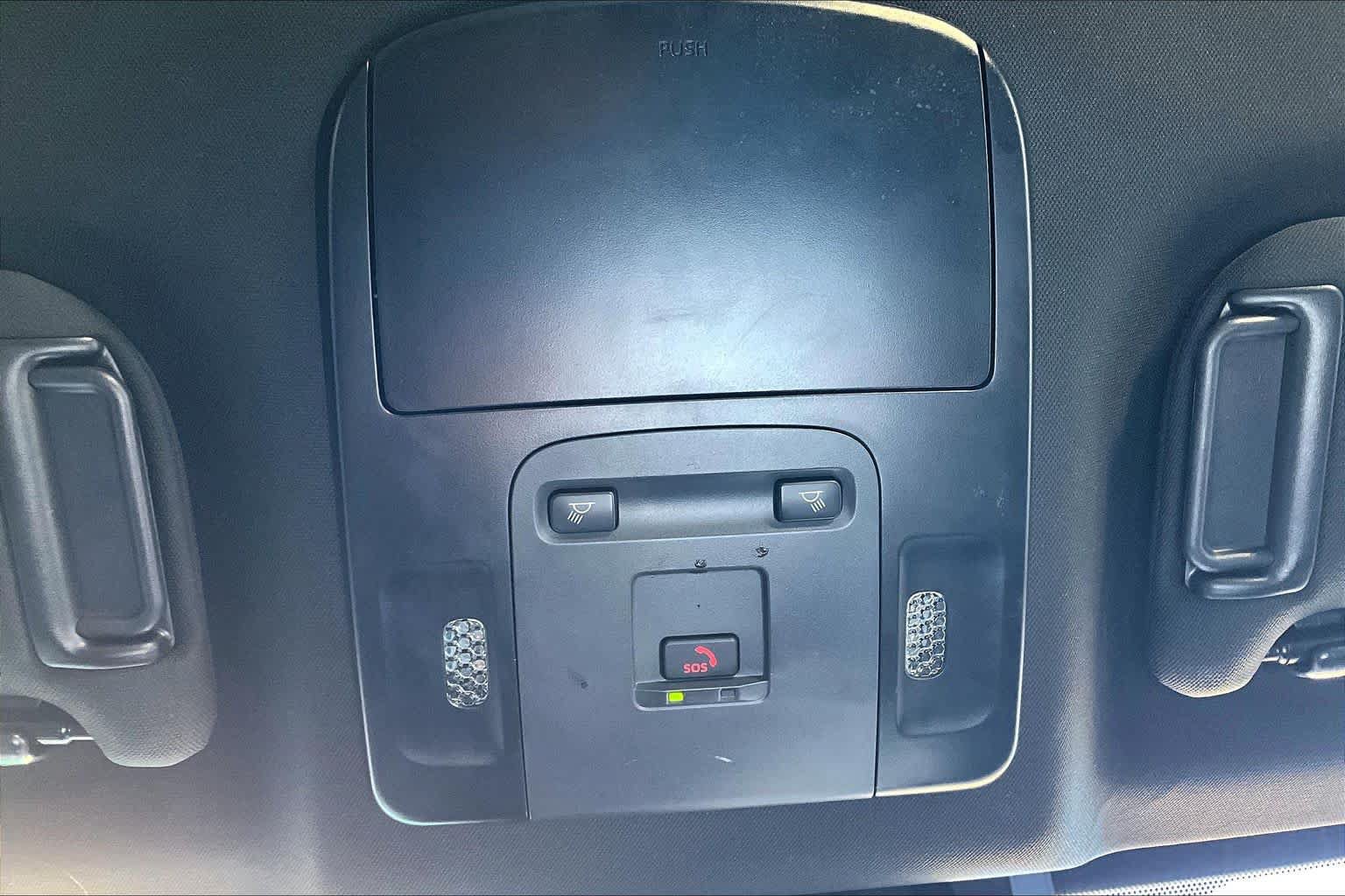 Used 2025 Toyota Camry SE FWD image 32