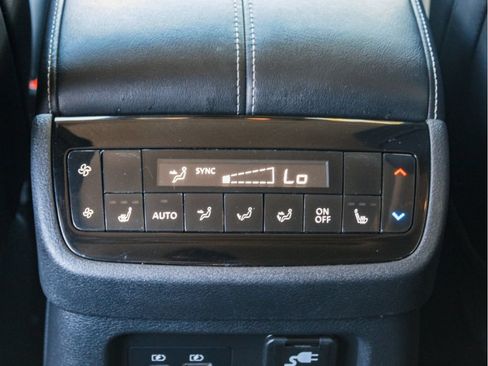 Used 2024 INFINITI QX60 Sensory AWD/4WD image 29