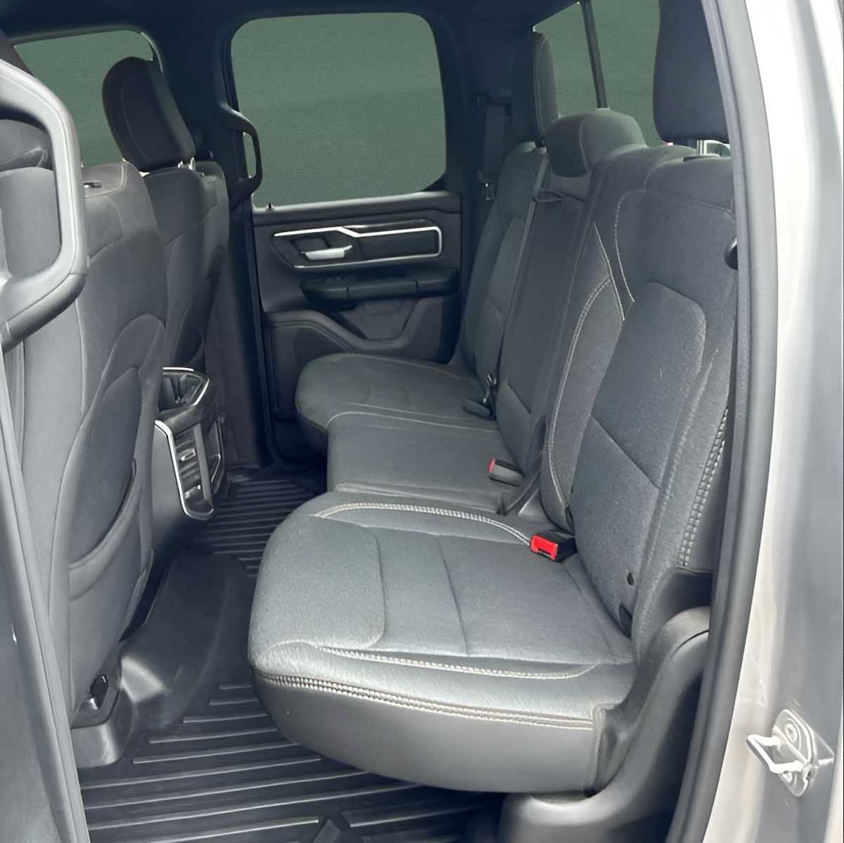 Used 2019 RAM 1500 Big Horn AWD/4WD image 4