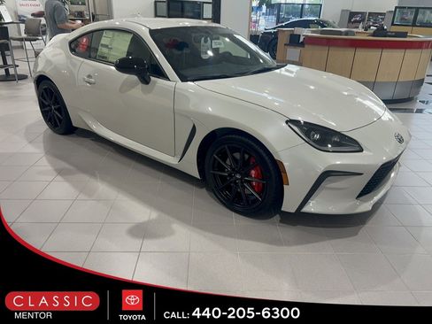 New 2025 Toyota GR86 Premium image 1