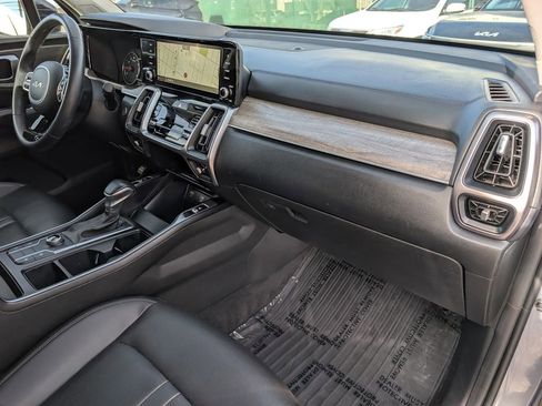 Certified 2023 Kia Sorento S w/ Panoramic Sunroof Package image 24