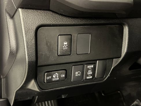 Used 2021 Toyota Tacoma TRD Off-Road w/ Technology Package image 30