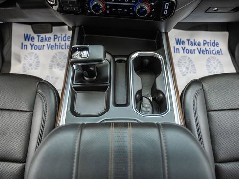 Used 2024 Chevrolet Silverado 1500 High Country w/ High Country Premium Package AWD/4WD image 33