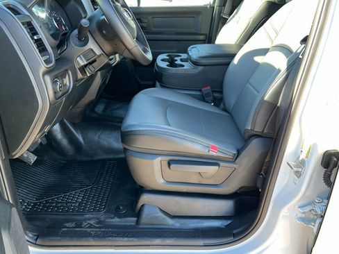 New 2026 RAM 2500 Tradesman w/ Chrome Appearance Group image 17