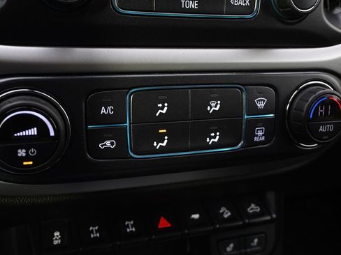 Used 2017 Chevrolet Colorado ZR2 image 33