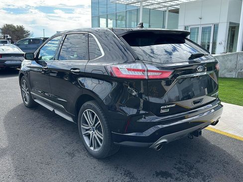 Used 2019 Ford Edge Titanium w/ Equipment Group 301A image 7