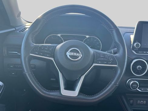 Used 2025 Nissan Sentra SR w/ SR Premium Package image 13