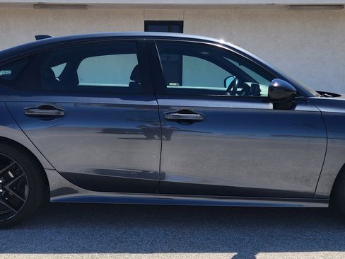 Used 2024 Honda Civic Sport image 4