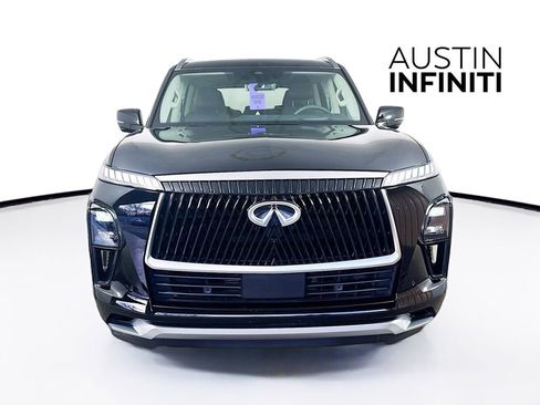 Used 2025 INFINITI QX80 Luxe image 2