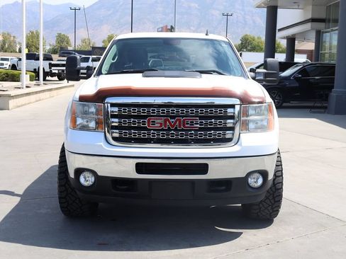 Used 2014 GMC Sierra 3500 SLE w/ SLE Preferred Package AWD/4WD image 9