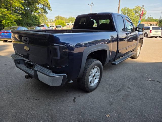 Used 2011 Chevrolet Silverado 1500 LT w/ All-Star Edition AWD/4WD image 6
