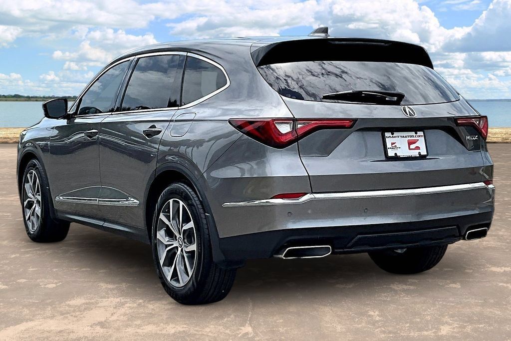 Used 2023 Acura MDX w/ Technology Package FWD image 6