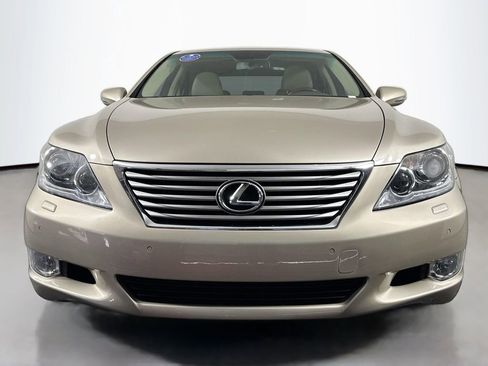 Used 2012 Lexus LS 460 w/ Comfort Pkg image 2