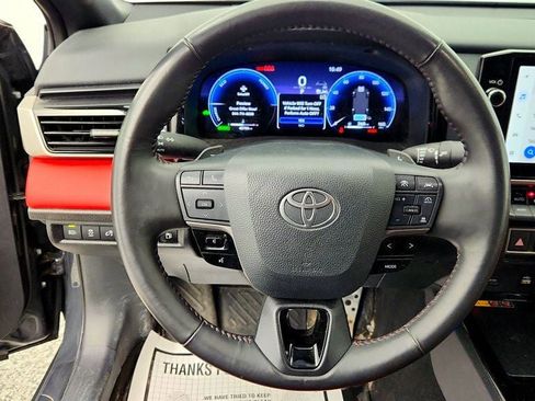 Used 2025 Toyota Camry XSE image 13