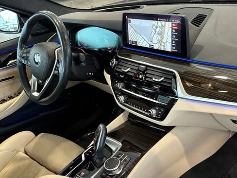 Used 2023 BMW 540i xDrive w/ Premium Package AWD/4WD image 39