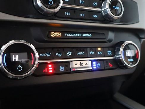 Used 2022 Ford F350 Lariat w/ Lariat Value Package image 39