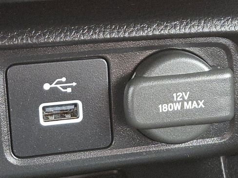 Used 2023 Honda Civic Sport image 9