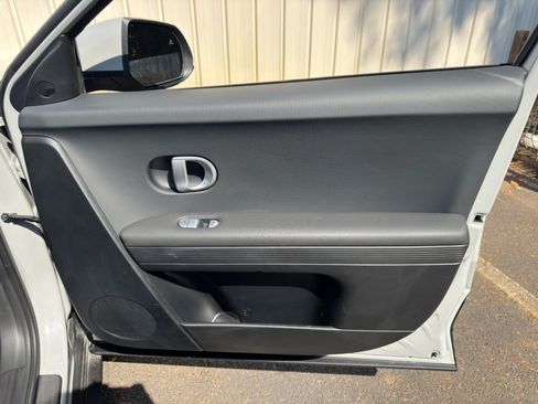 Used 2024 Hyundai Ioniq 5 SEL RWD image 41