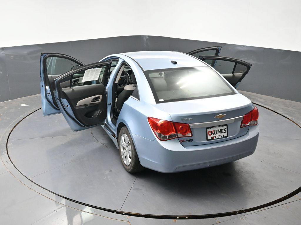 Used 2012 Chevrolet Cruze LS FWD image 55